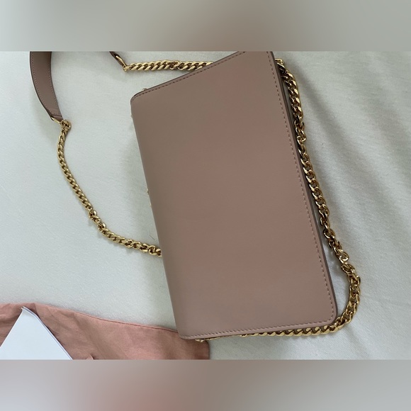 Miu Miu brand new wallet on chain - Picture 5 of 6